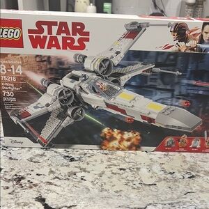 LEGO Star Wars X-Wing Starfighter Set - Red, Gray, White